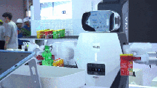 Robot người máy