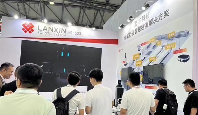 Robot người máy